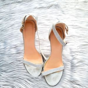 Glaze Siver Buckle Shoe